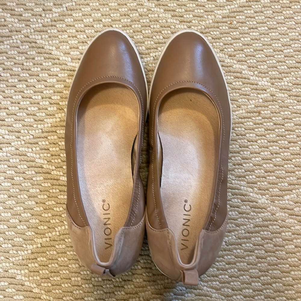 Vionic Jacey Wedge